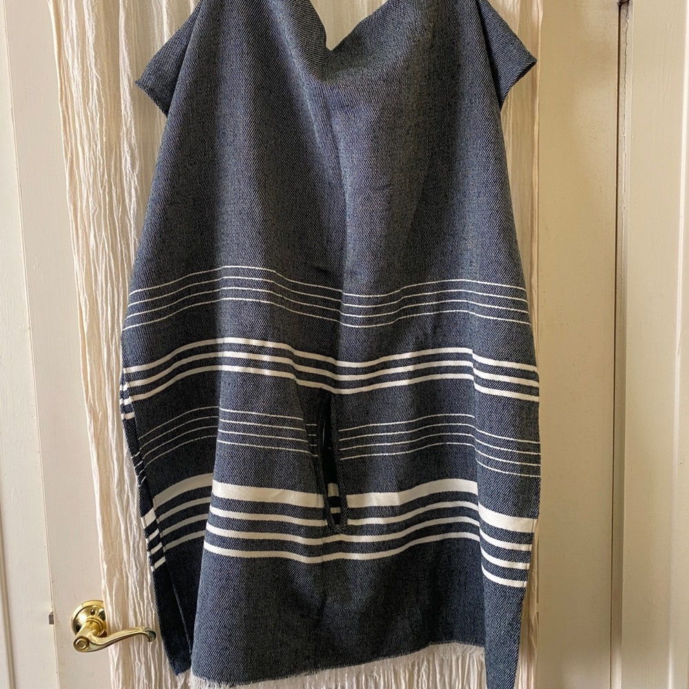 J Crew Cape Scarf-Dark Navy/White-30.5 x 73.5 - Picture 3 of 5